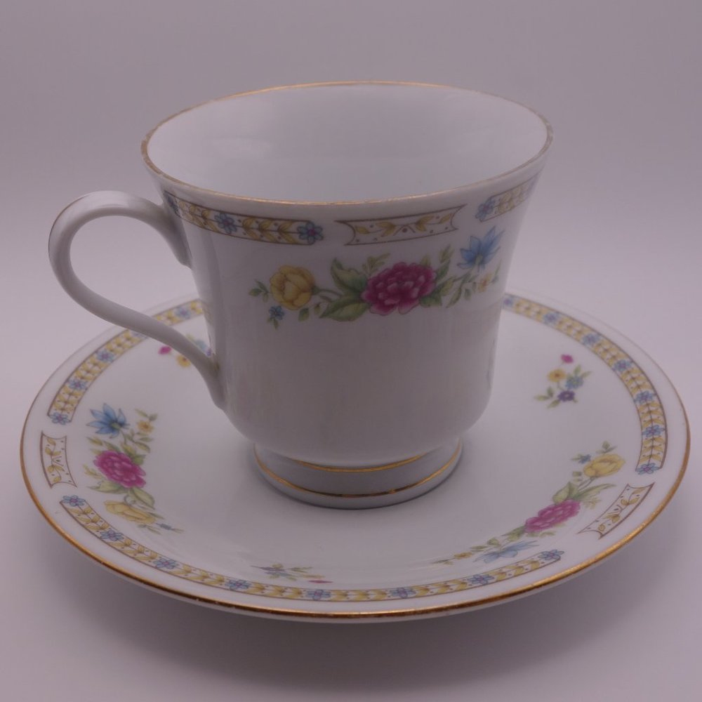 Liling Fine China Yung Shen Tea Cup and Saucer
